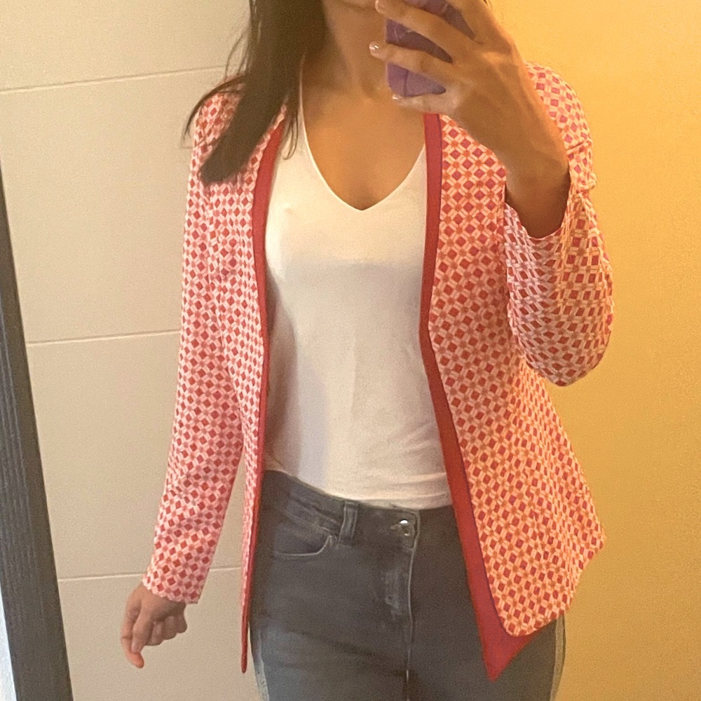 Blazer- NWOT- white and red